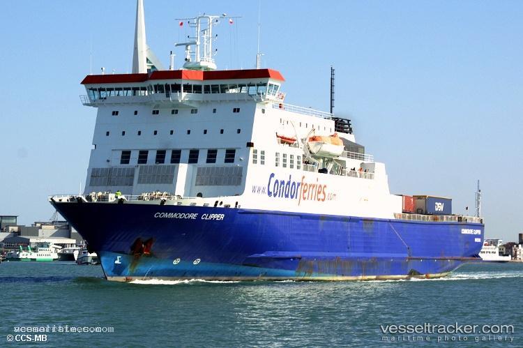 Commodore-Clipper - Passenger Ro Ro Cargo Ship vessel registered in Bahamas