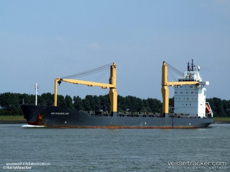 Yamal-Krechet - Multi Purpose Carrier vessel registered in Russia