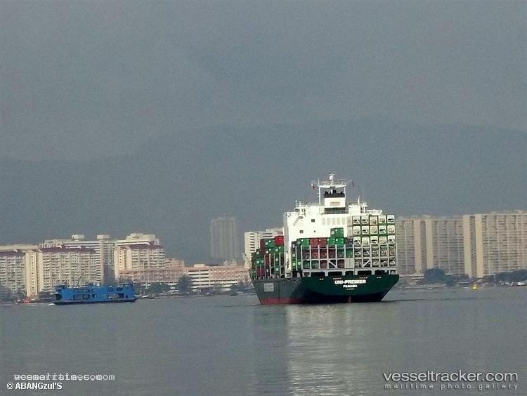 Uni-premier - Container Ship vessel registered in Panama