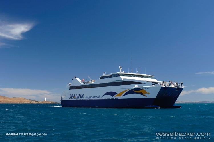 Sealion-2000 - Passenger Ro Ro Cargo Ship vessel registered in Australia