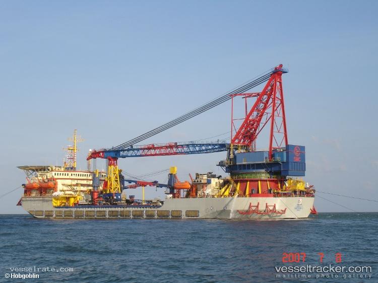 Blue-Giant - Crane Ship vessel registered in Mexico