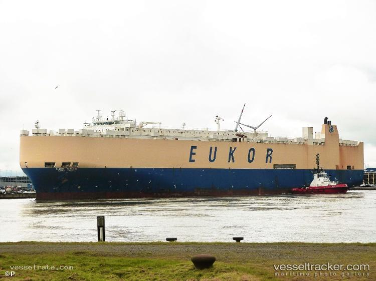 Asian-Trust - Vehicles Carrier vessel registered in South Korea