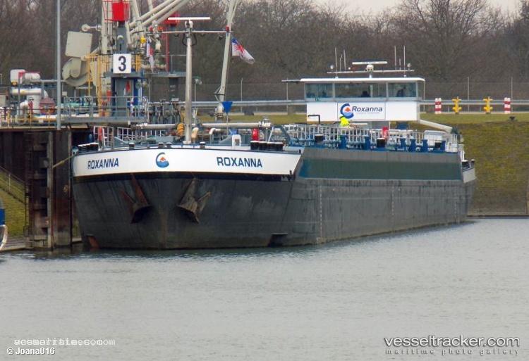 Roxanna - Chemical Oil Products Tanker vessel registered in Netherlands
