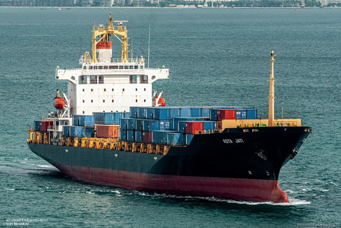 Easline-Osaka - Container Ship vessel registered in Panama