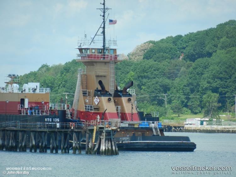 Nicole-L-Reinauer - Pusher Tug vessel registered in United States of America