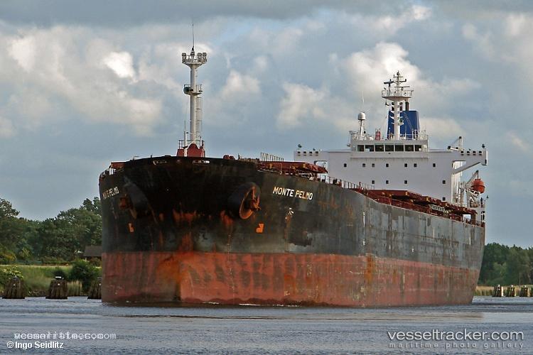 Giyas - Bulk Carrier vessel registered in Saint Kitts and Nevis