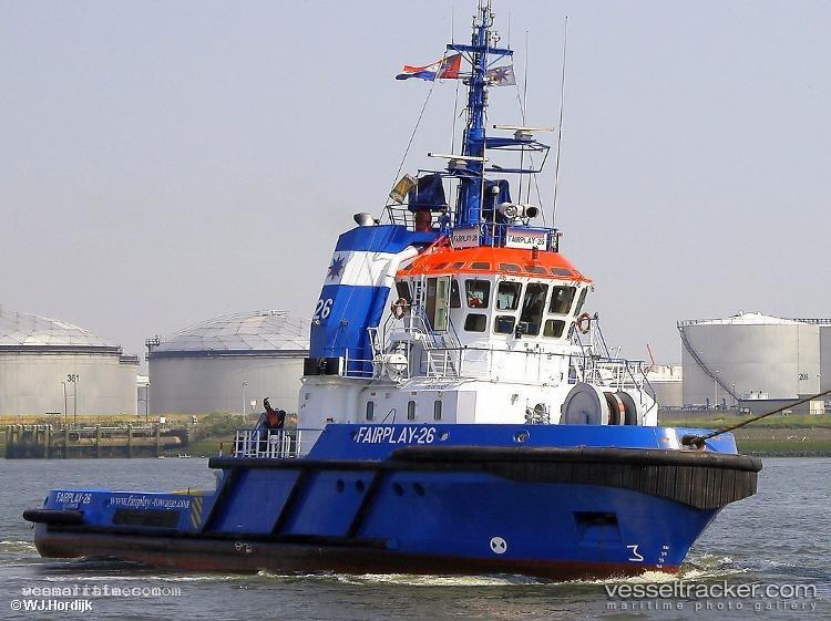 Fairplay-26 - Tug vessel registered in Poland