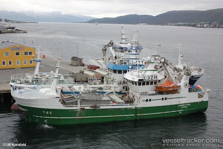 Arnoytind-Senior - Fishing Vessel vessel registered in Norway