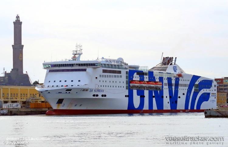 La-Suprema - Passenger Ro Ro Cargo Ship vessel registered in Italy