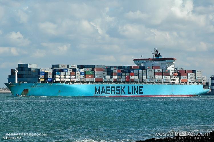 W-Kampala - Container Ship vessel registered in Marshall Islands