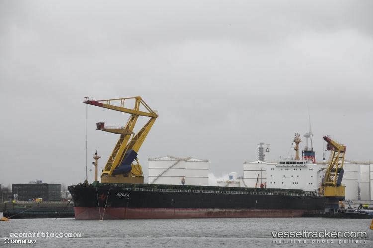 Pu-Dong-3 - Bulk Carrier vessel registered in China
