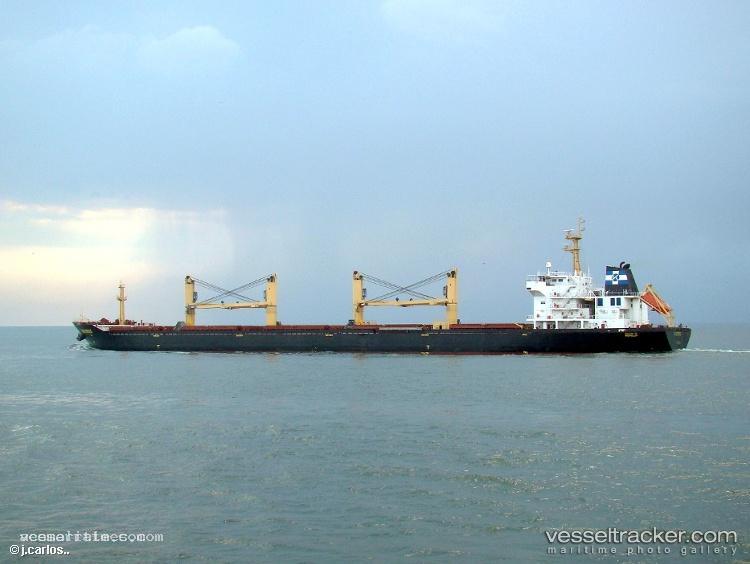 De-Li - Bulk Carrier vessel registered in Panama