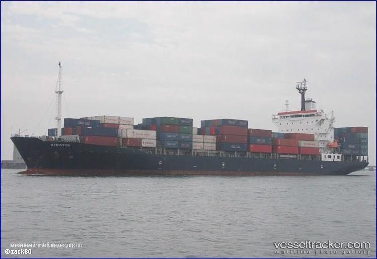 Muara - Container Ship vessel registered in Panama