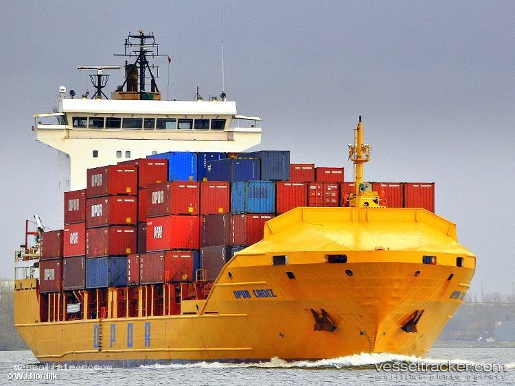 Tang-Shan-Gang-Ji-1 - Container Ship vessel registered in Hong Kong