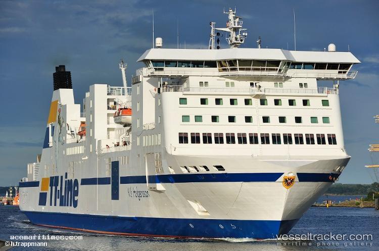 Akka - Passenger Ro Ro Cargo Ship