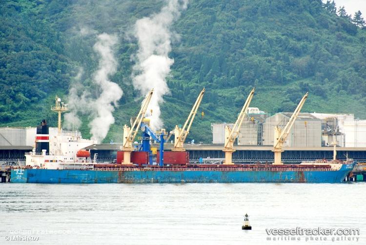 Xing-Qiang-9 - Bulk Carrier vessel registered in China