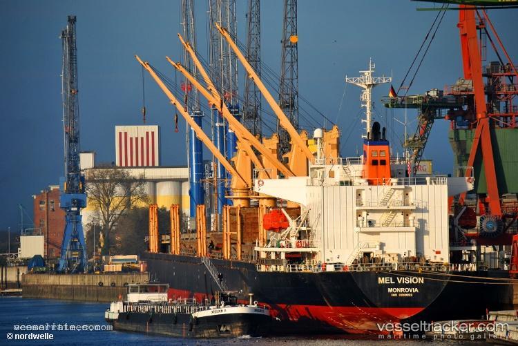 Trackhound - Bulk Carrier vessel registered in Barbados
