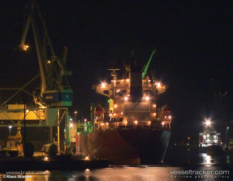 Bh-Ocean - Bulk Carrier vessel registered in Panama
