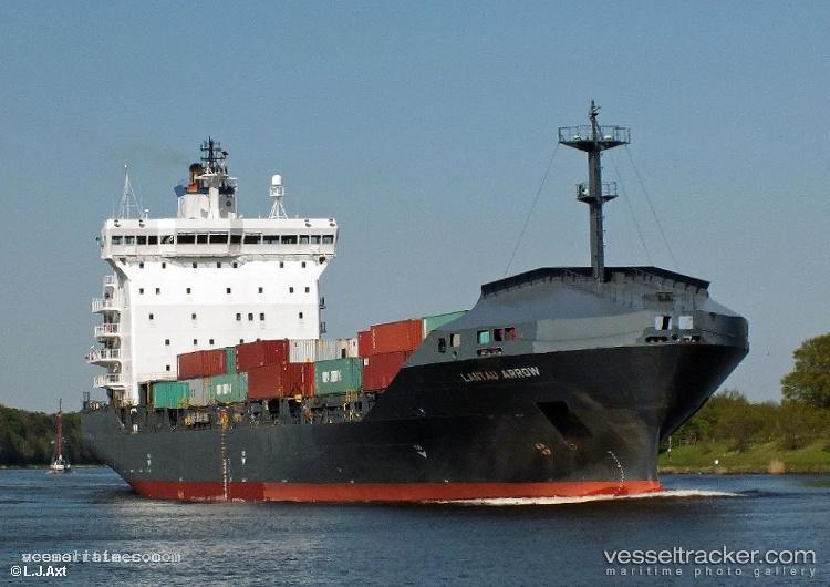 Moraga - Container Ship vessel registered in Marshall Islands