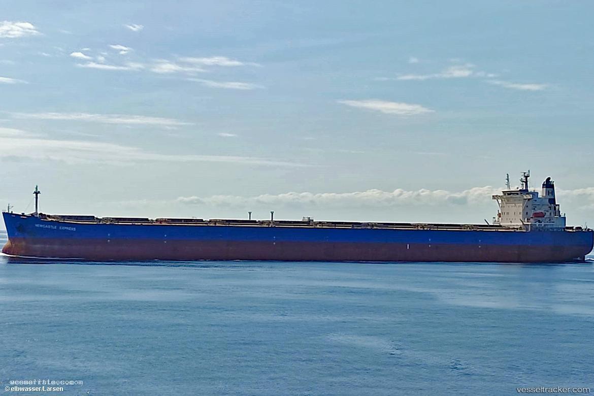 New-Castle-Express - Bulk Carrier vessel registered in Hong Kong