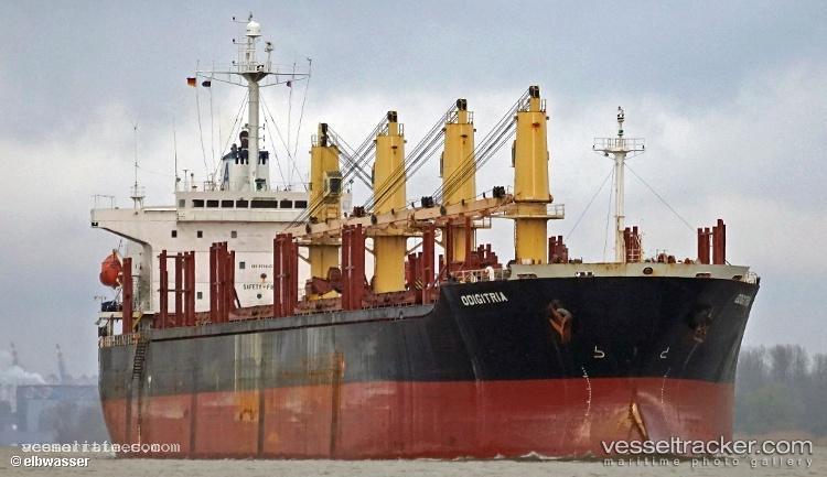 Gold-Autumn - Bulk Carrier vessel registered in Panama