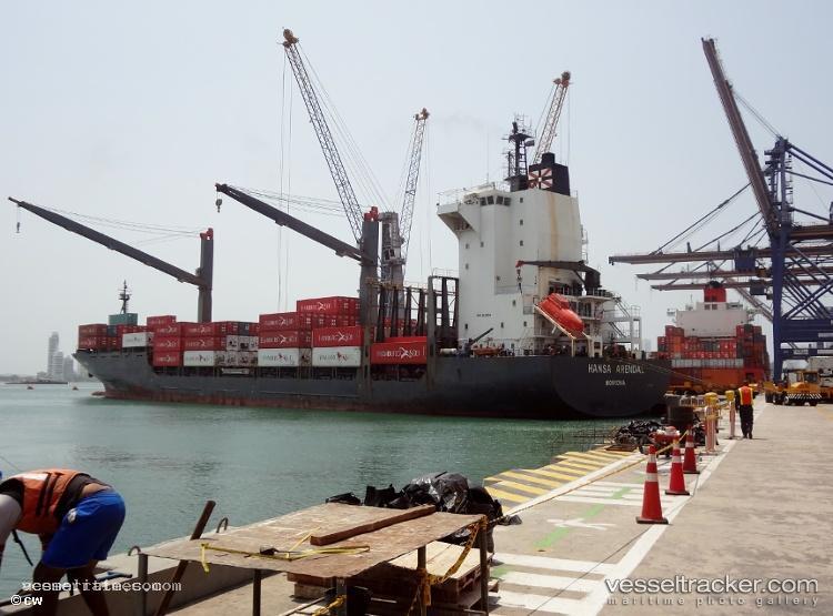 Msc-Qingdao-F - Container Ship vessel registered in Panama