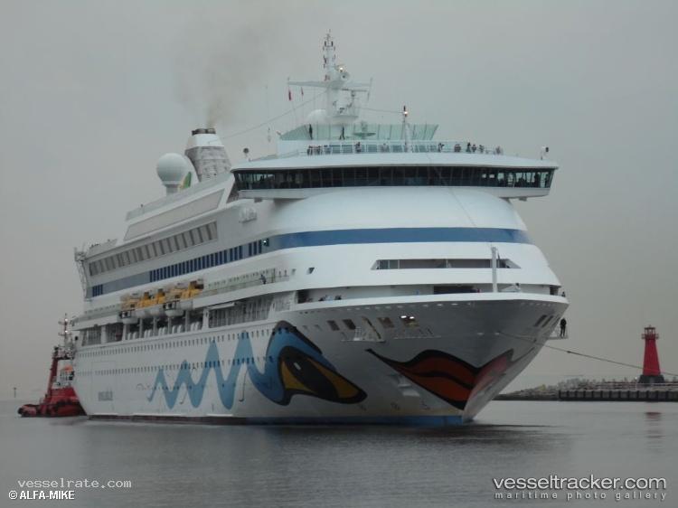 Blue-Dream-Melody - Cruise Ship vessel registered in Liberia
