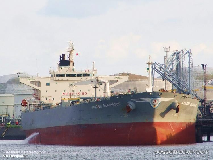 Love - Oil Products Tanker vessel registered in Antigua and Barbuda