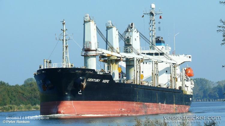 Lady-Naeima - Bulk Carrier