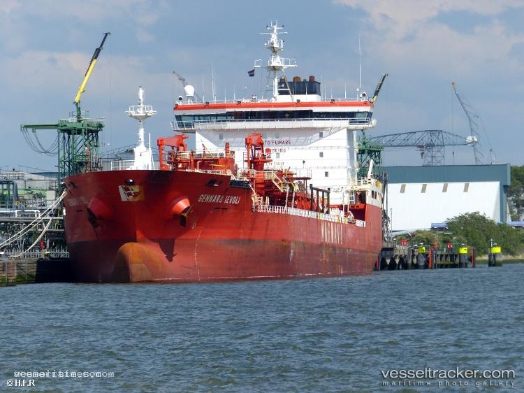 Jal-Kisan - Chemical Oil Products Tanker vessel registered in Liberia