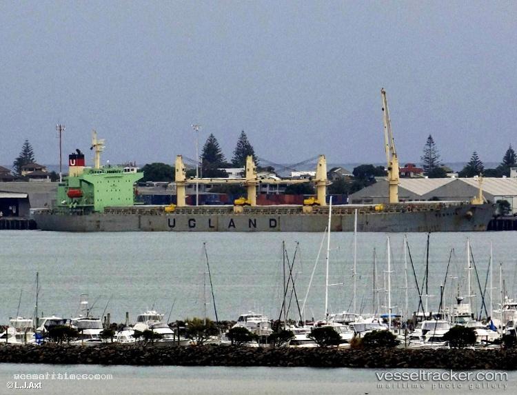 Vw-Pride - Bulk Carrier vessel registered in Panama