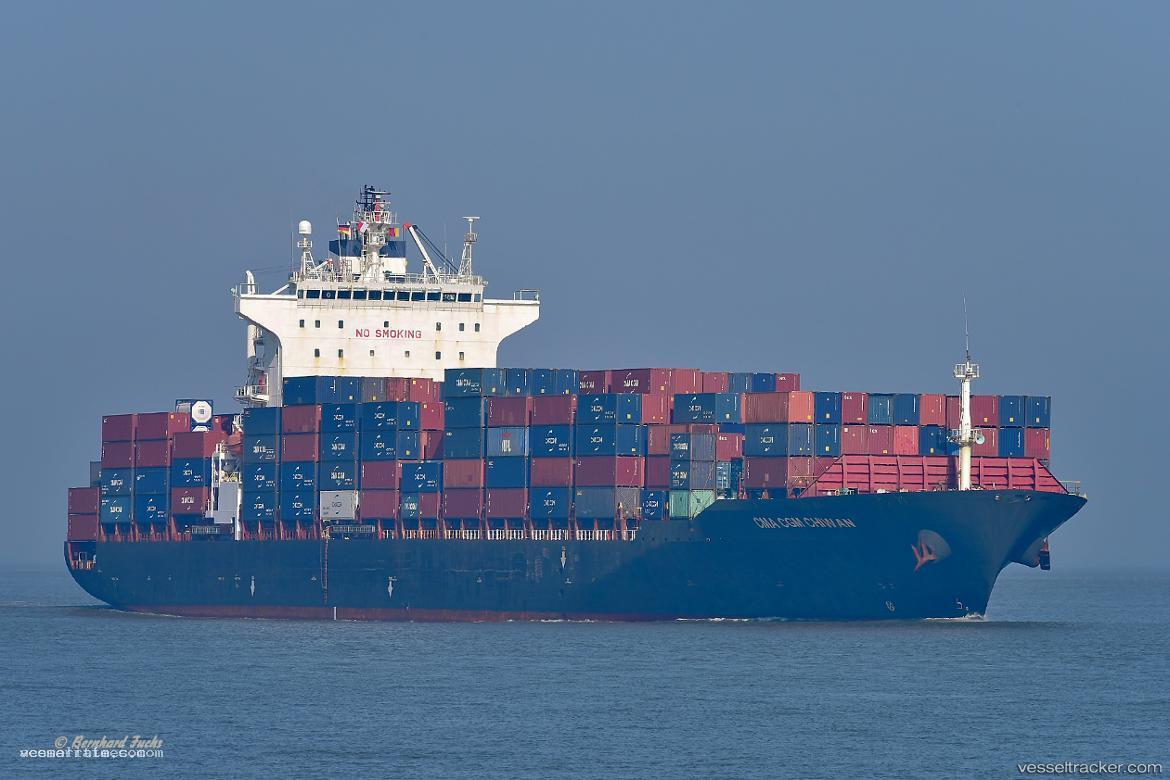 Cma-Cgm-Chiwan - Container Ship vessel registered in Bahamas