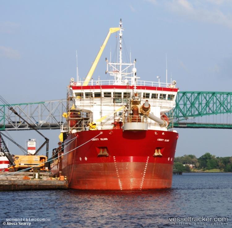 Liberty-Island - Hopper Dredger vessel registered in United States of America