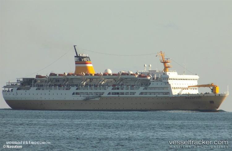Km.nggapulu - Passenger Ship vessel registered in Indonesia