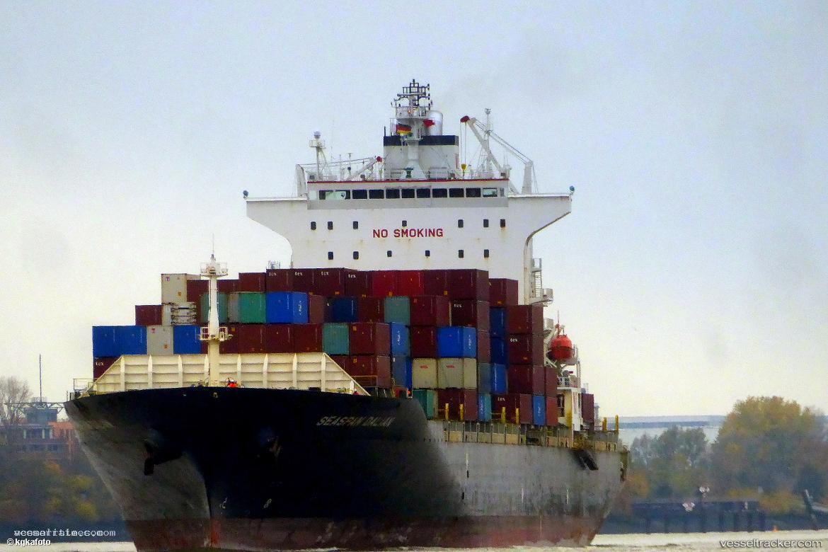Sunny-Phoenix - Container Ship vessel registered in Bahamas