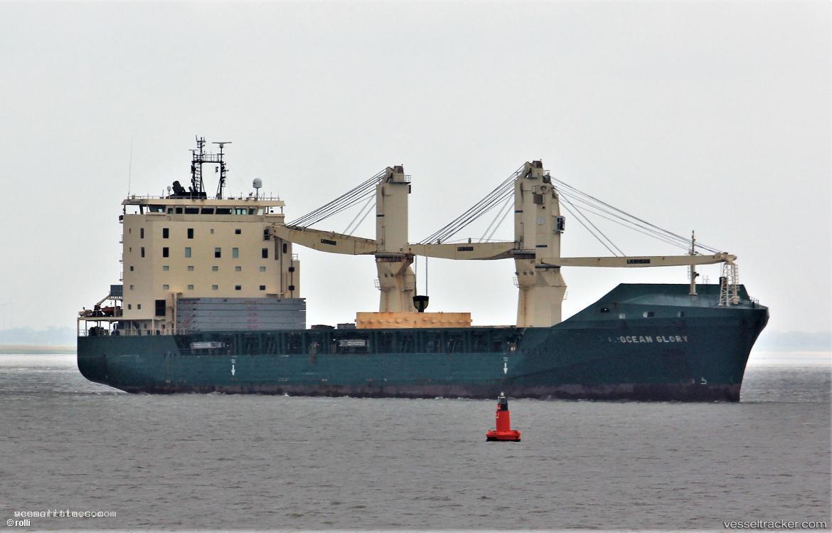 Ocean-Glory - Bulk Carrier vessel registered in Singapore
