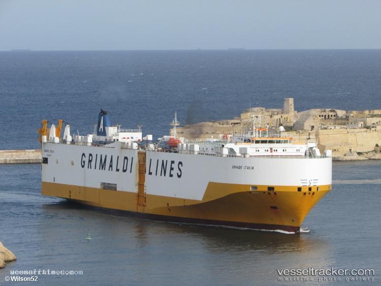 Grande-Italia - Vehicles Carrier vessel registered in Italy