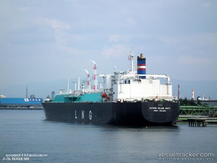 Princess-Sapphire - Lng Tanker vessel registered in Panama