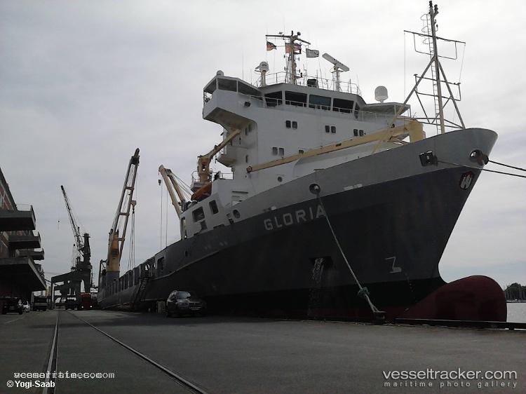 Pfl-Matai - Container Ship vessel registered in Singapore