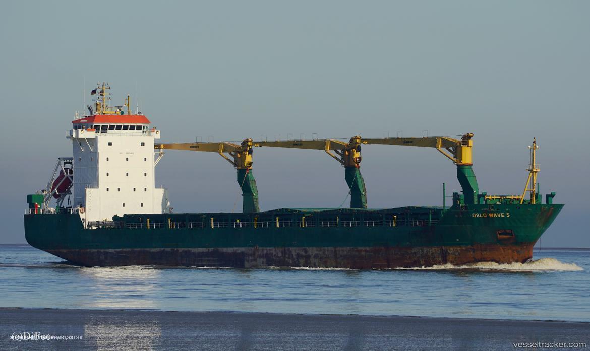 Msc-Wave-F - Multi Purpose Carrier vessel registered in Liberia