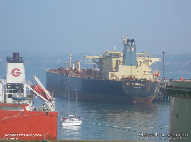 Anna - Crude Oil Tanker vessel registered in Cameroon