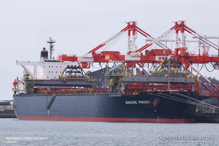 R-Pisces - Self Discharging Bulk Carrier vessel registered in Liberia