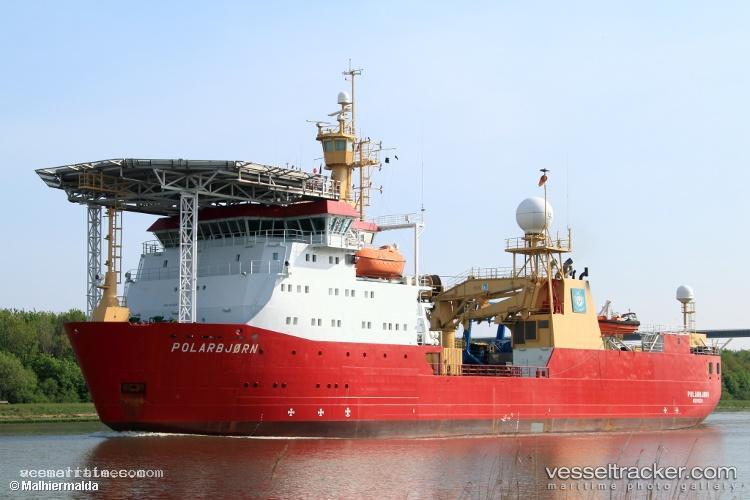 Hms-Protector - Naval Naval Auxiliary vessel registered in United Kingdom