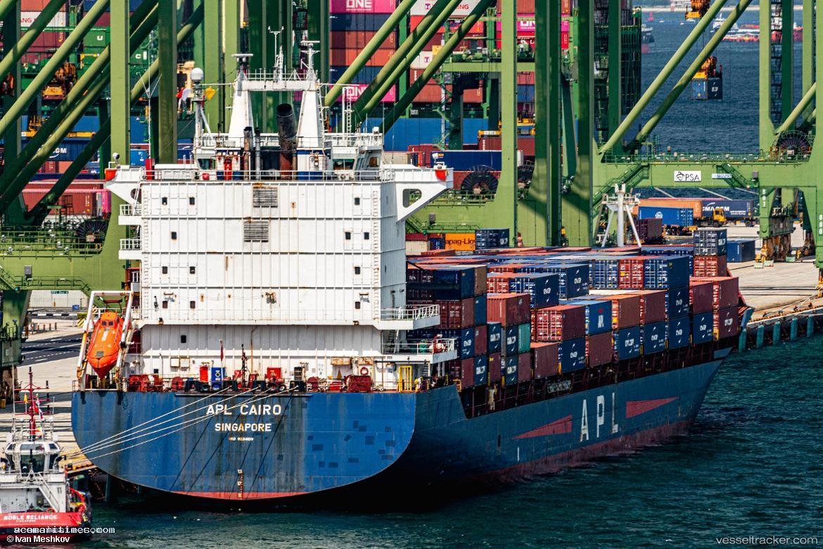 Apl-Cairo - Container Ship vessel registered in Singapore