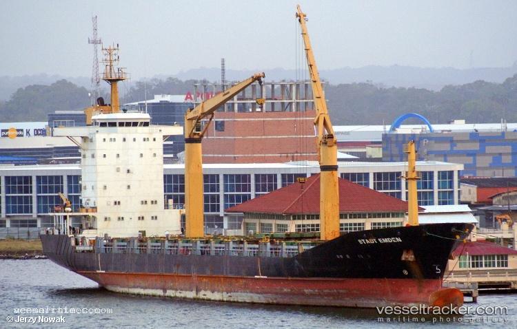 He-Sheng - Container Ship vessel registered in Panama