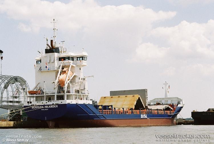 Bermuda-Islander - Container Ship vessel registered in Netherlands