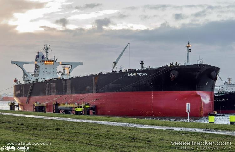 Star-Forest - Crude Oil Tanker vessel registered in Hong Kong
