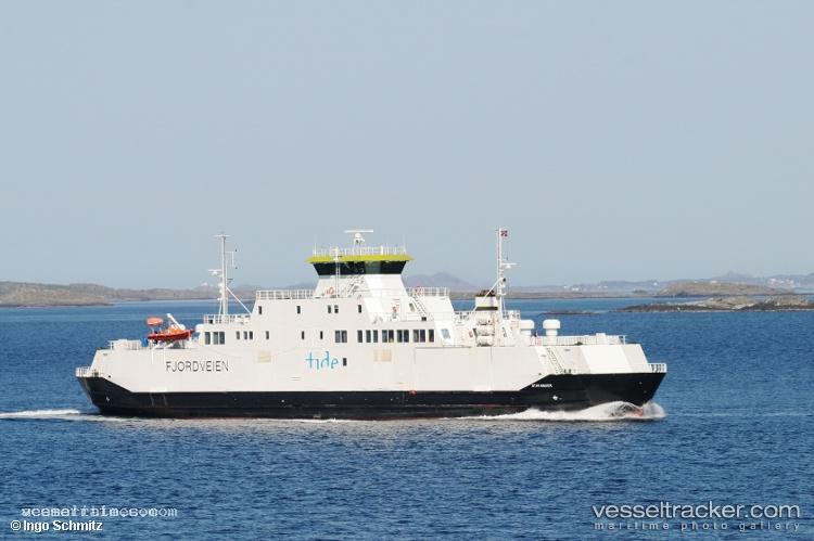 Vollsoy - Passenger Ro Ro Cargo Ship vessel registered in Norway