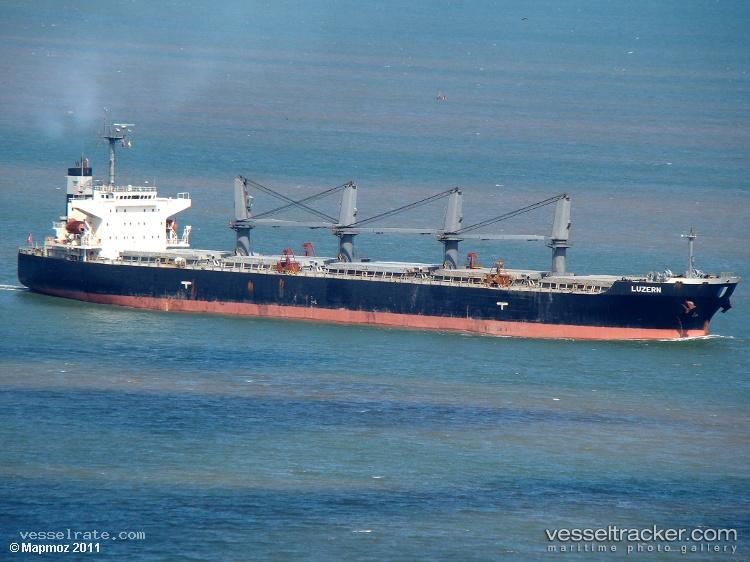 Bright - Bulk Carrier vessel registered in Panama