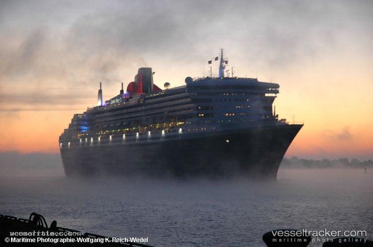 Queen-Mary-2 - Cruise Ship vessel registered in Bermuda